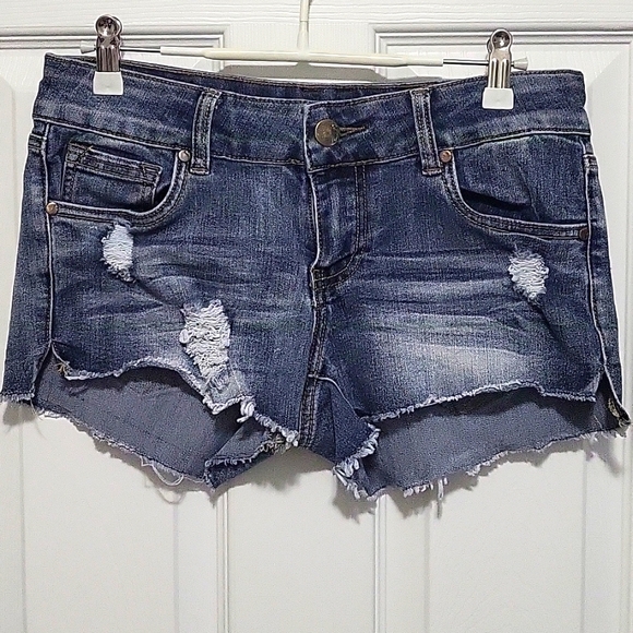 3 pairs denim shorts - Picture 10 of 13